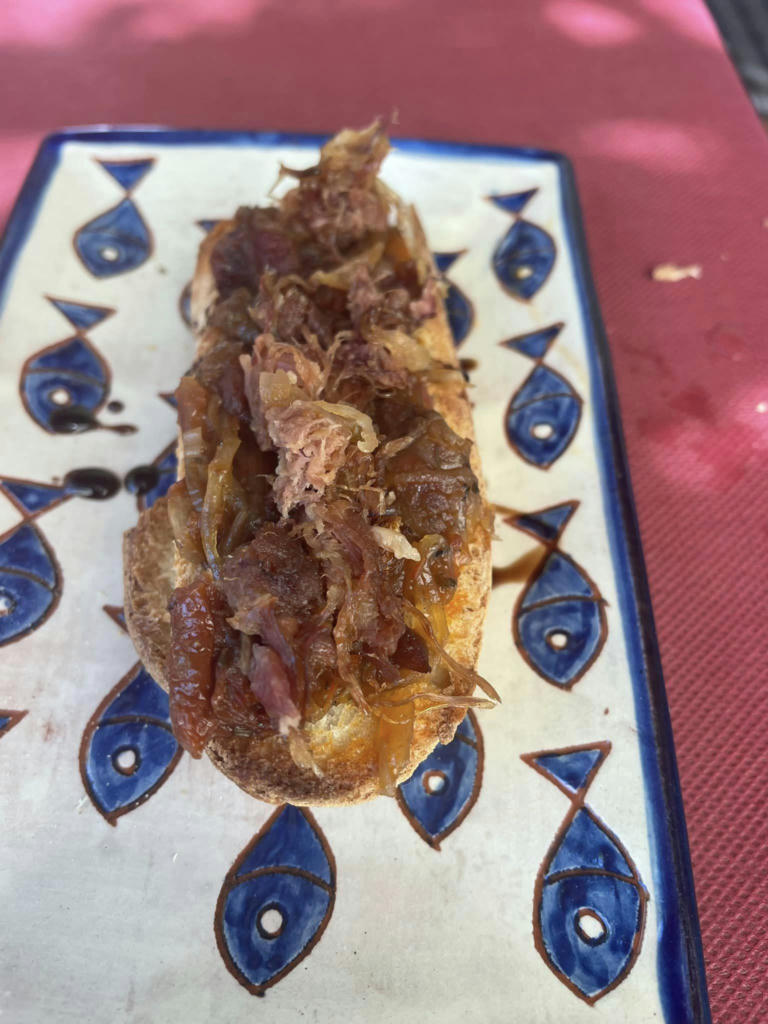 Gourmet tapa - Duck confit & tomato chutney bruschetta - June 2024