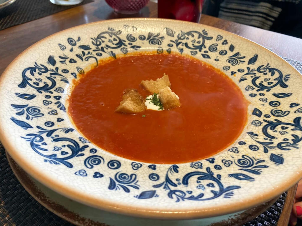 Homemade soup of the day (tomato)