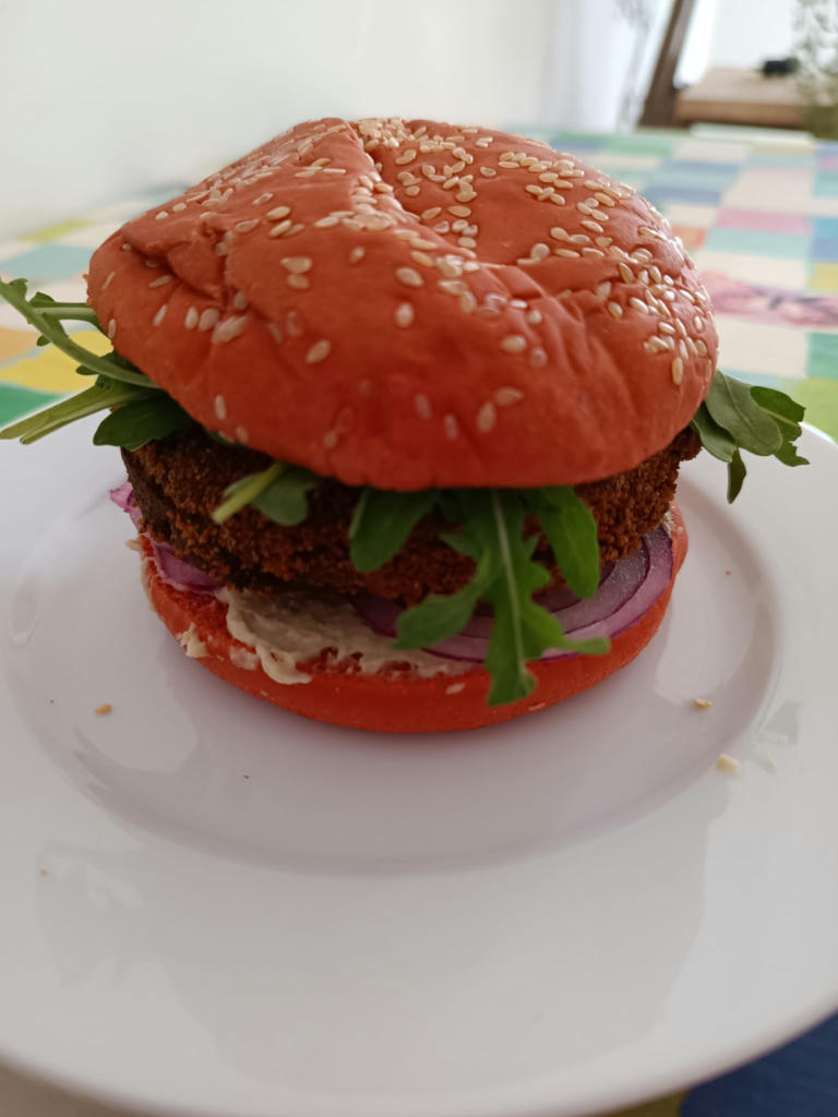 Falafel burger - September 2023