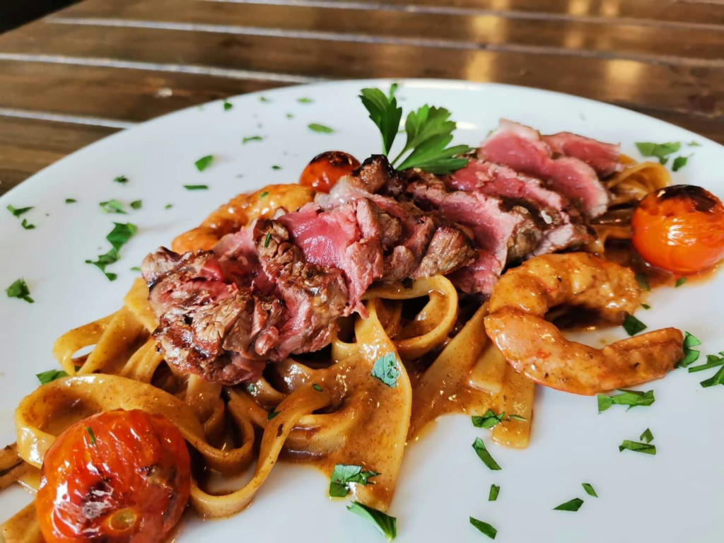  Surf & Turf Fettuccini  Fillet Steak  Jumbo Prawns  Cajun Cream