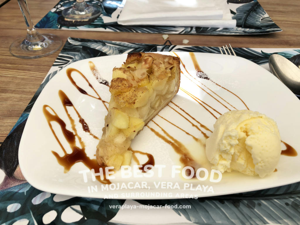 Apple Pie with ice cream - May 2024