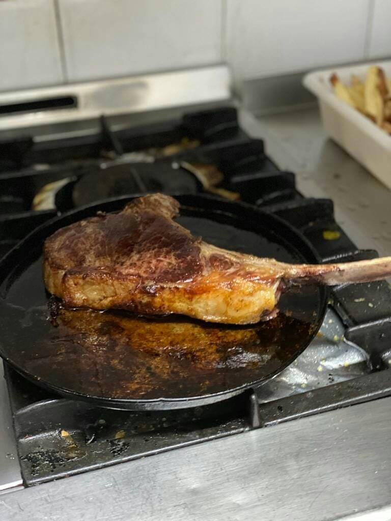 Tomahawk Steak - August / agosto 2022