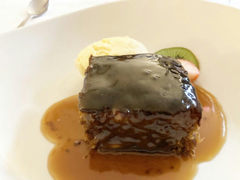 Sticky toffee pudding with vanilla ice cream - February 2023