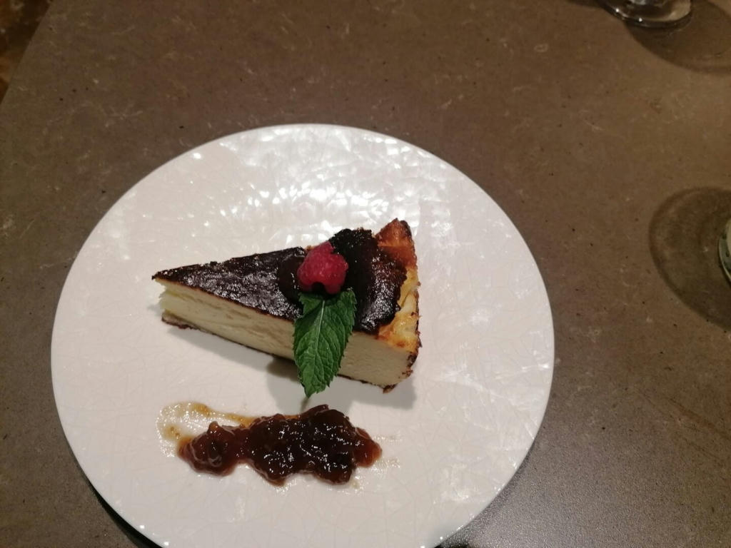 Cheesecake ( Looked nothing like the pic on the menu) August / agosto 2022