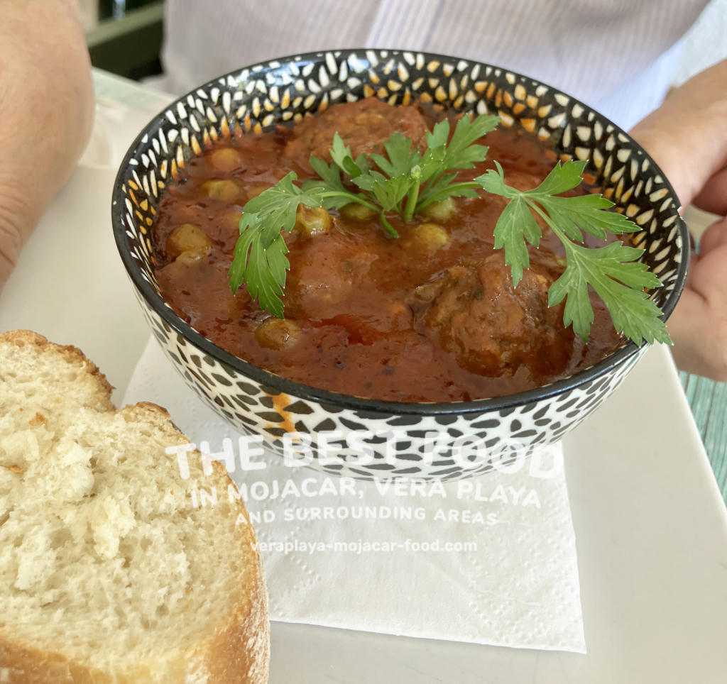 Meatballs in tomato sauce - August 2024