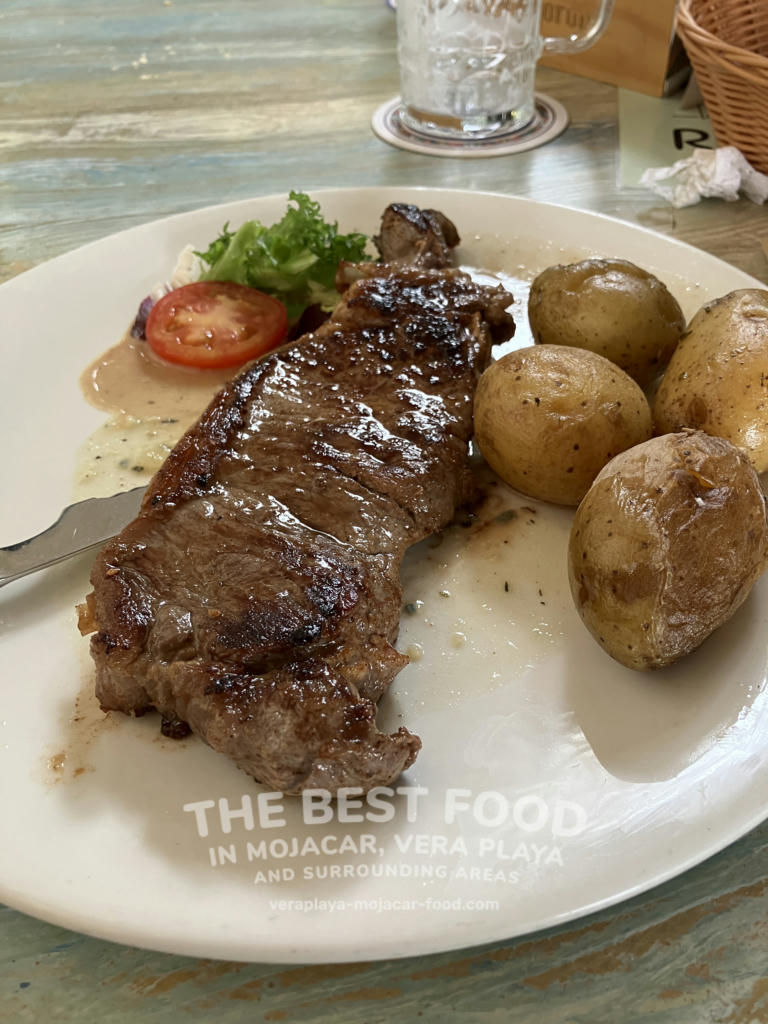 Entrecote with roquefort sauce and roast (?) potatoes - October 2024