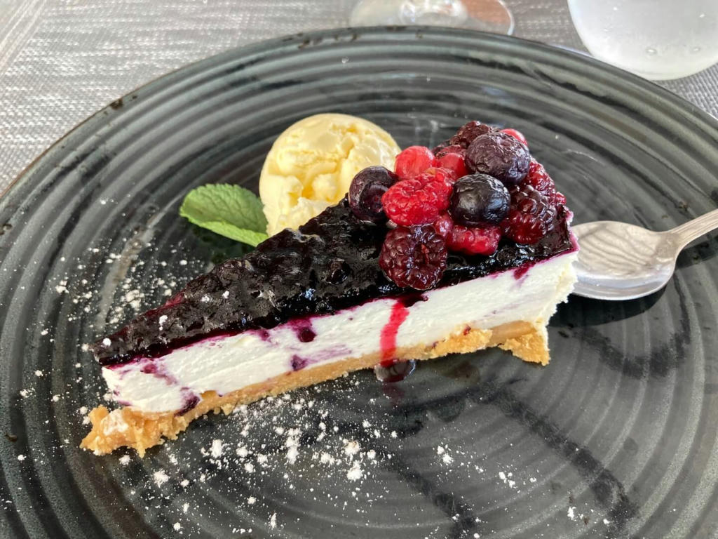 Cheesecake with red fruit - Menu del dia, April 2023