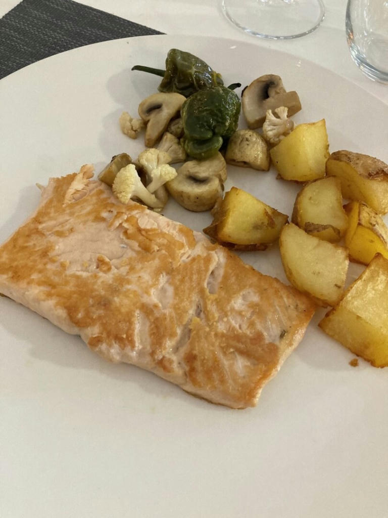 Salmon - Menu del dia - July 2023