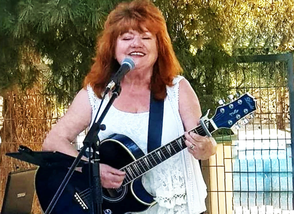 Photo of Kris Kelly