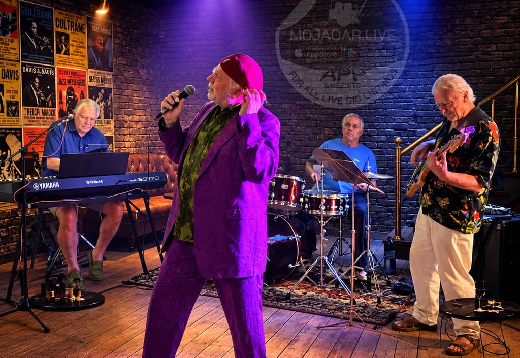 Photo of Loup Matou & the Brothers of Swing