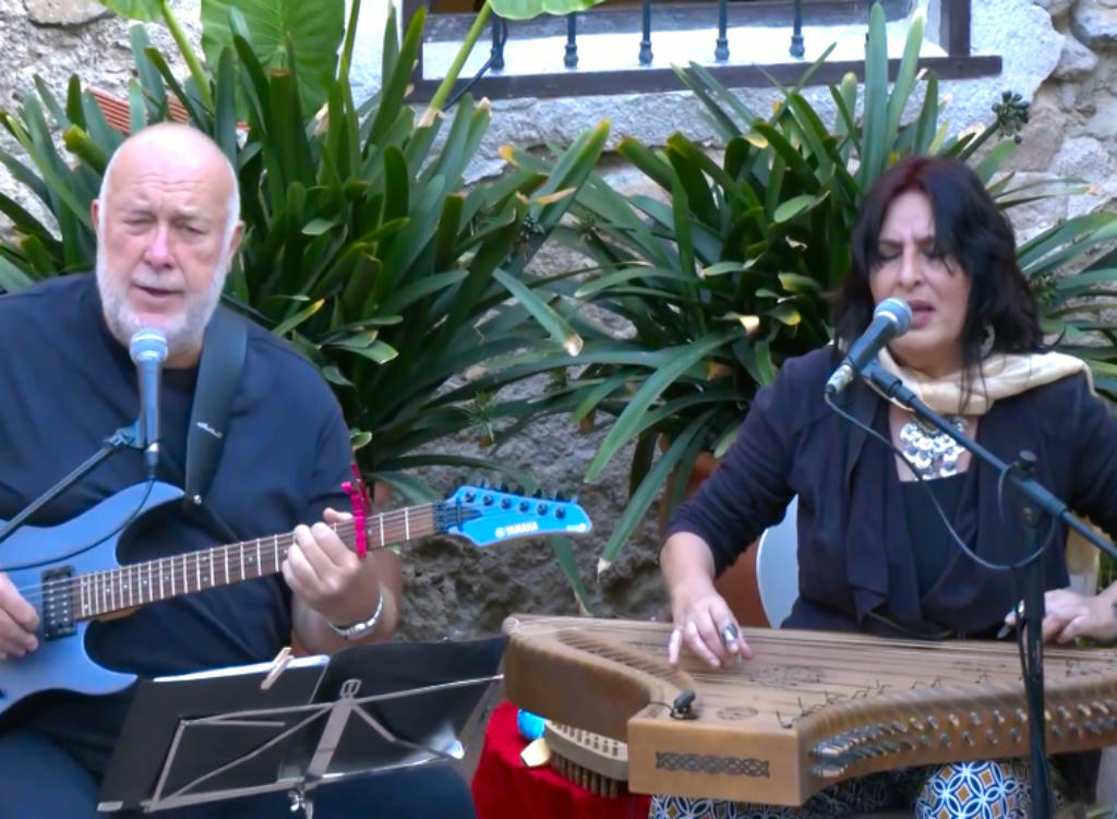Photo of Begona Olavide & Javier Bergia